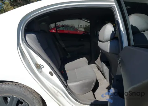 2006 Honda Civic Dx from USA, damaged, VIN 2HGFA15226H508354